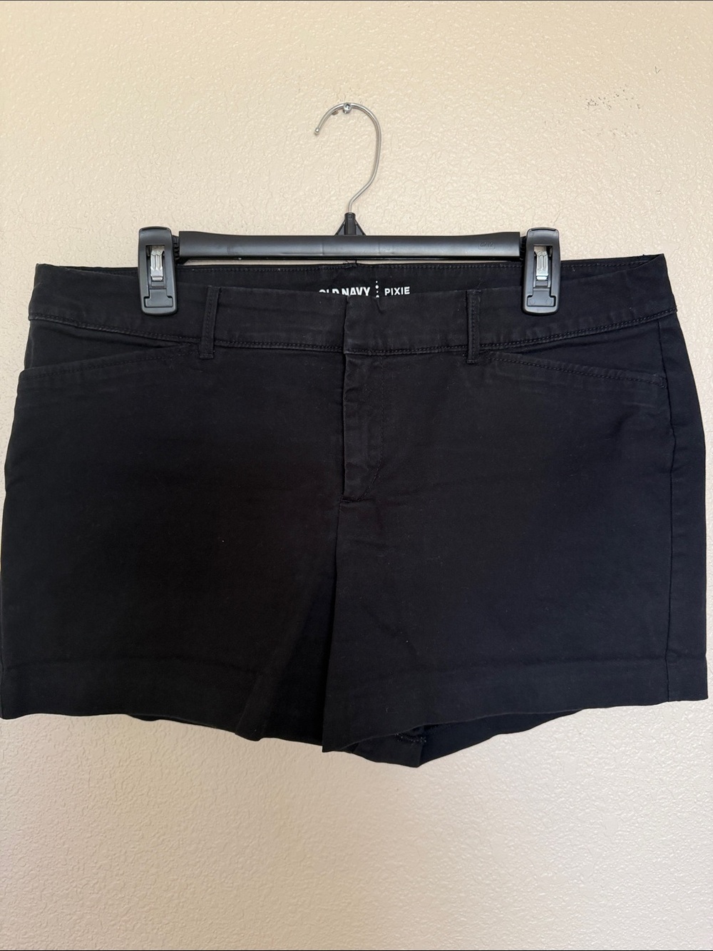 Old Navy Black Stretch Pixie Shorts